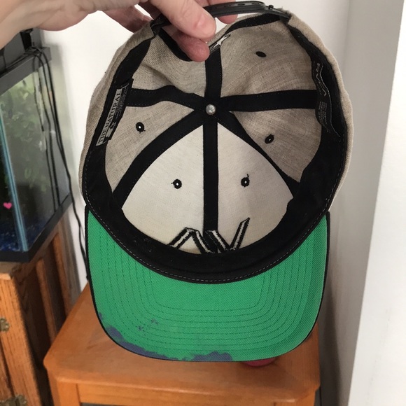 NICE RVCA HAT GREY AND BLACK BIT OF PAINT UNDER BILL OTHERWISE GREAT CONDITION - Picture 6 of 6